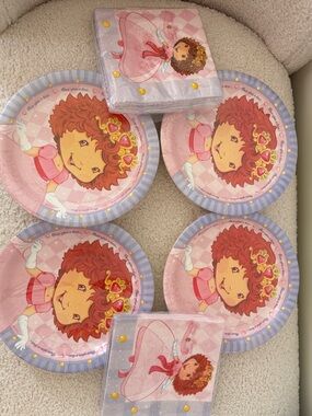 NWT Vintage 2003 Strawberry Shortcake plates napkins birthday party decor girl